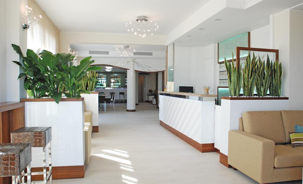Hotel Baya - In Centro, Sul Mare Milano Marittima Exterior photo
