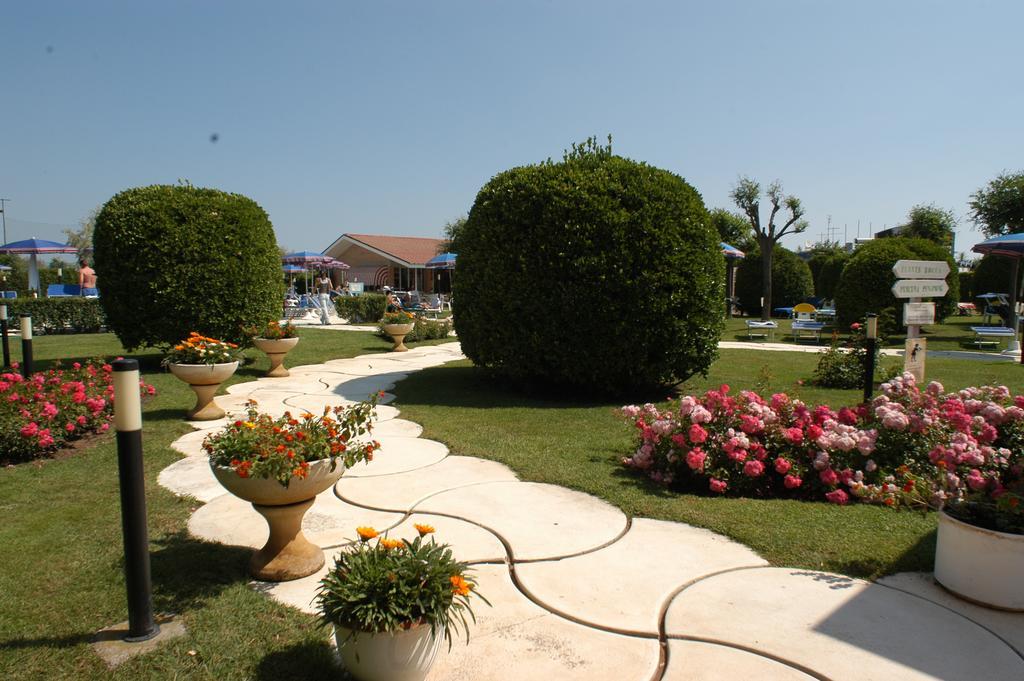 Hotel Baya - In Centro, Sul Mare Milano Marittima Exterior photo
